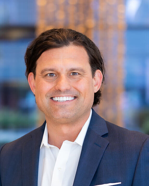 Portrait of Brent J. Dunn, owner and financial advisor at SchlegelDunn.